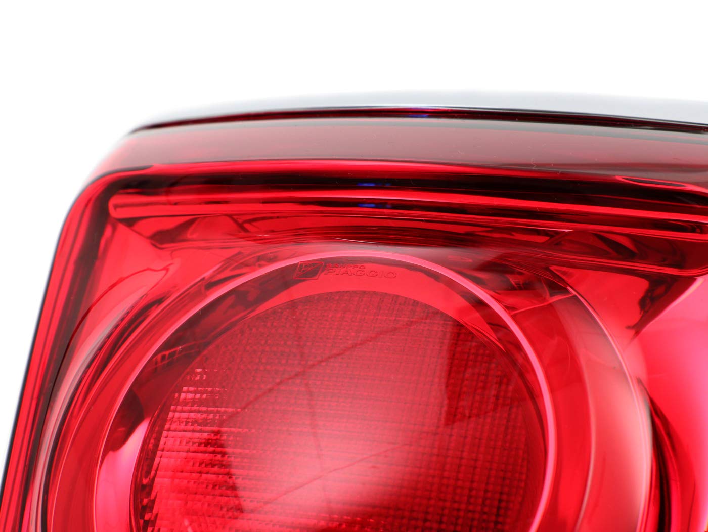 Amazon | Vespa OEM LED リアライト アセンブリ GTS HPE テール